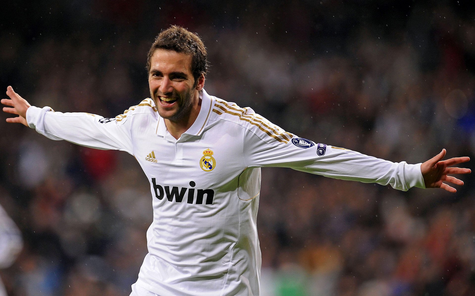 卢卡库的节奏，当伊拉克对阵英格兰，足球成为第三世界的诗