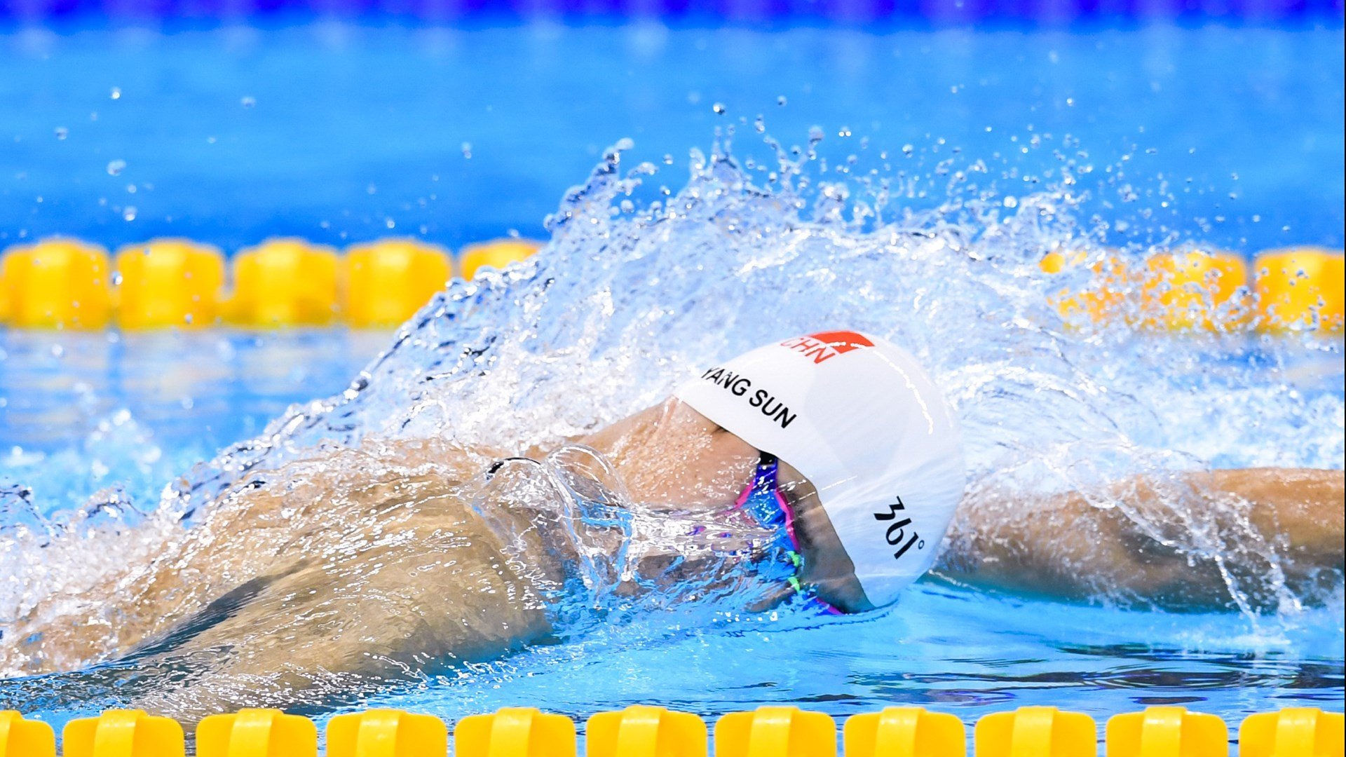 卡瓦哈尔一剑封喉！里昂关键战突围瑞典，沉默领袖化身关键先生